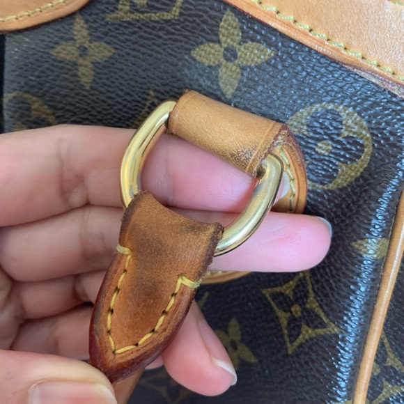 Louis Vuitton - Picture 8 of 16